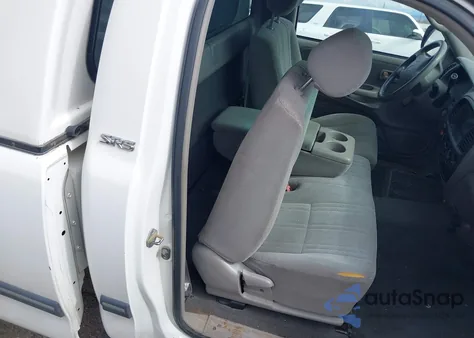 2000 Toyota Tundra Sr5 V8 from USA, damaged, VIN 5TBKT4414YS117494